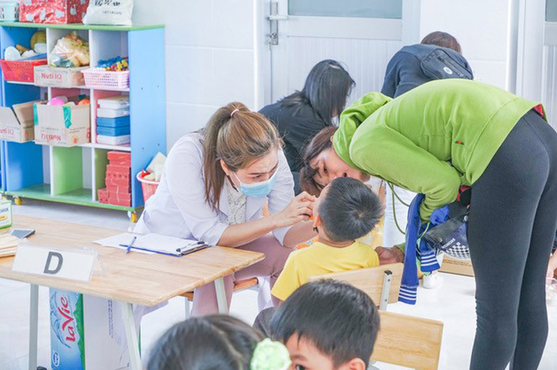 Zahngesundheit für Kinder in Vietnam